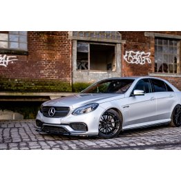 Накладки сплиттеры на пороги на Mercedes E W212 E63 AMG Sedan рестайл